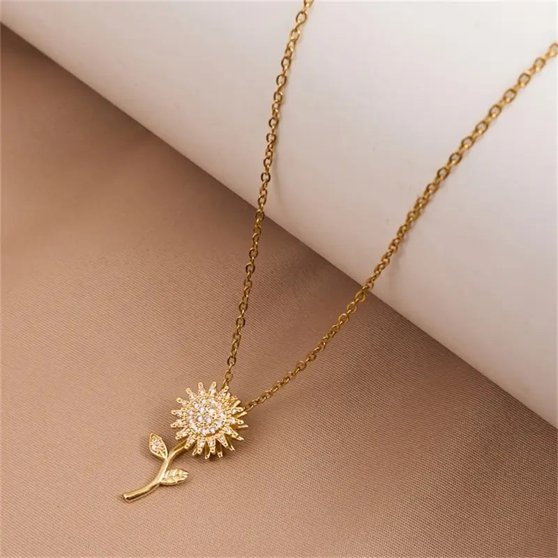 🌻 Collar Giratorio de Girasol en Acero Inoxidable (Sin cofre, incluye caja de regalo)